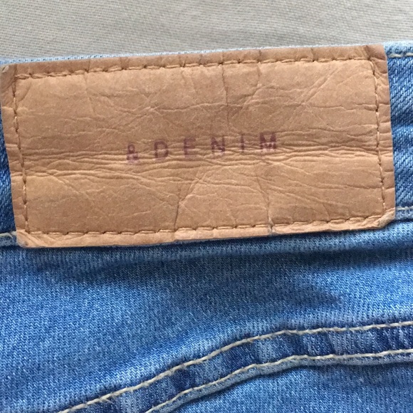 Skinny Coup Jean - Picture 6 of 9